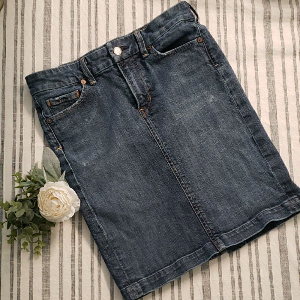 Citizens of humanity pencil denim skirt!